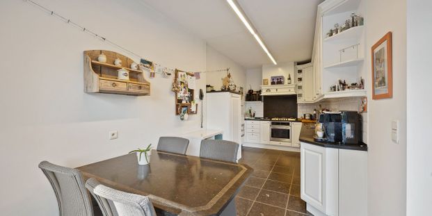 Woning te huur in Brasschaat voor € 1.900 met 3 slaapkamers - Photo 1