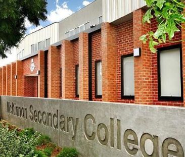 3B Malcolm Street, MCKINNON, VIC - Photo 3