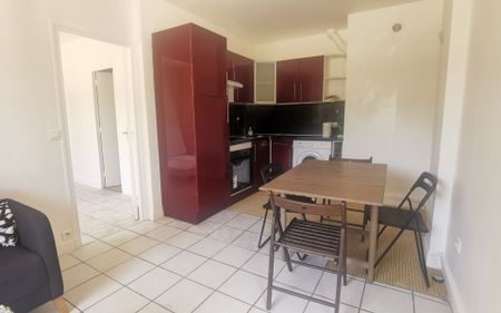 Appartement à louer - Photo 2