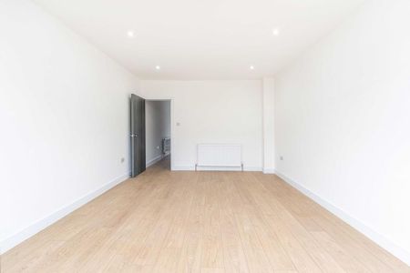 3 bedroom terraced house to rent - Photo 2