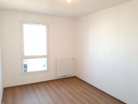 Location Appartement 4 pièces 85m² MEYTHET 74960 - Photo 2