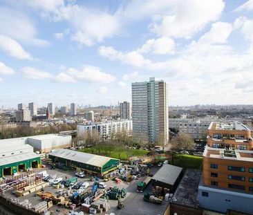 Falcon Wharf, Battersea, SW11 - Photo 2