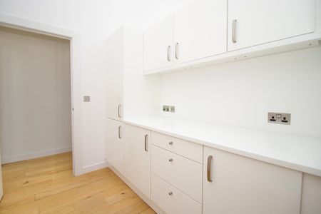 2 bedroom Apartment to let - Photo 5