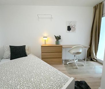 NEW/Neues - Charmante Penthouse-WG in Frankfurt am Main - Noch 3 Zi... - Photo 1