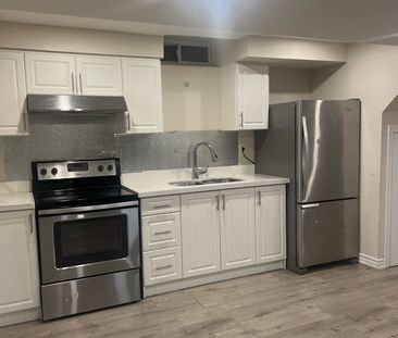 For Lease - 49 divinity Circle, Brampton, Ontario - Photo 6