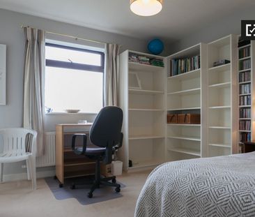 Comfortable room for rent in 3-bedroom apartment in Rathgar - Photo 5