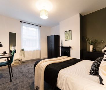 2 Bed Terraced House, Harold View, LS6 - Photo 5