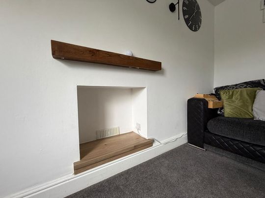 2 bedroom terraced house to rent - Photo 1