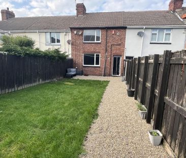 2 bedroom terraced house to rent - Photo 6