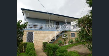 Convenient and quiet easy access to all amenities - Photo 2