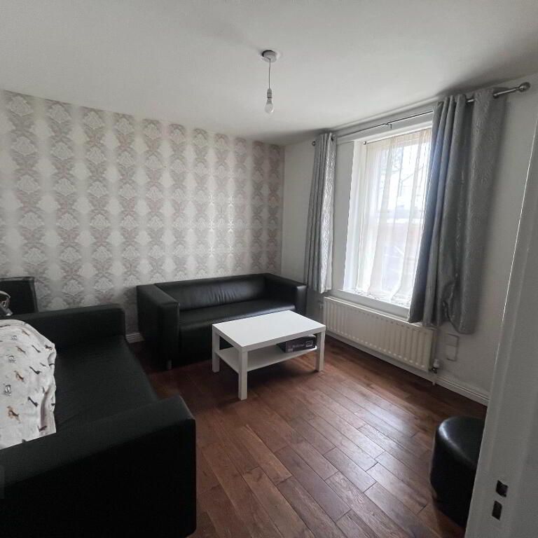 STUDENT ACCOMMODATION, 7 Upper Bennett Street, Derry/Londonderry, BT48 6TL - Photo 1