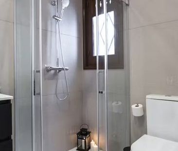 Carrer de lEscorial, Barcelona, Catalonia 08024 - Photo 6