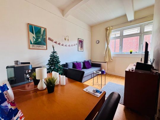 2 Bed Flat, Adline Grove, E1 - Photo 1
