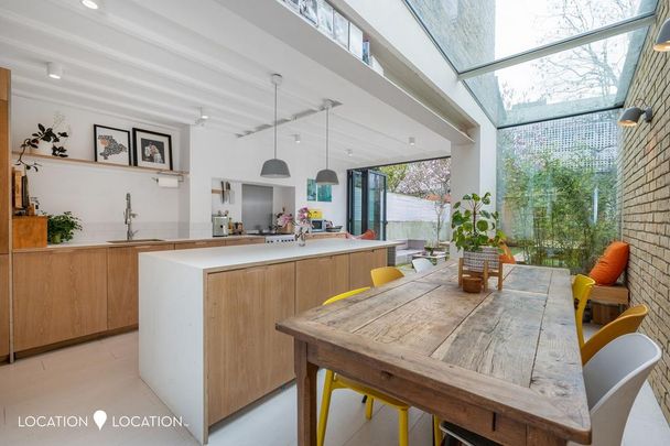 3 bedroom terraced house to rent - Photo 1