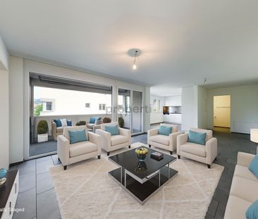 Luxurious 4.5-room apartment in Laufen - Photo 1