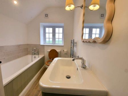 Broadwell, Lechlade, GL7 - Photo 5