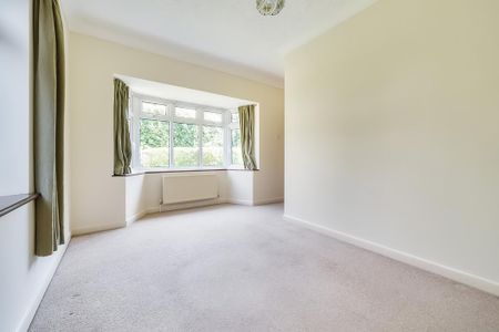 3 bedroom detached house to rent - Photo 2