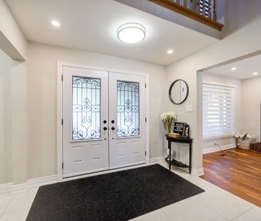 For Lease - 147 Millard Street, Whitchurch-Stouffville, Ontario - Photo 3