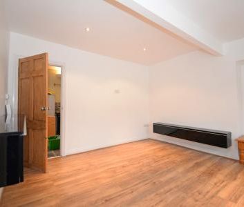 Chapel Road, Steeton, BD20 - Photo 1