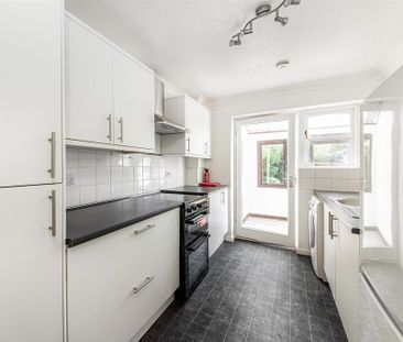 3 bedroom link detached house to rent - Photo 1