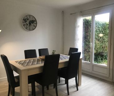 Location appartement 5 pièces 24 m² à Saint-Sébastien-de-Morsent (2... - Photo 1