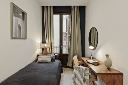 Carrer de Jonqueres, Barcelona, Catalonia 08003 - Photo 5