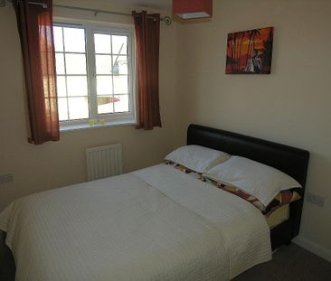 3 bedroom end of terrace house to rent - Photo 5