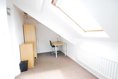 5 Bed - Hotspur Street, Heaton - Photo 2