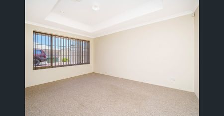 SECLUDED CUL DE SAC - Photo 2