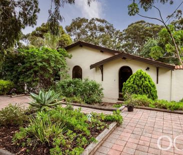 Open the Door to Hidden gem in the tranquil surroundings of Eden Hills - Photo 6