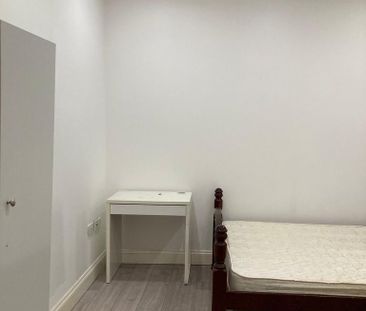 2 bedroom house share to rent - Photo 4