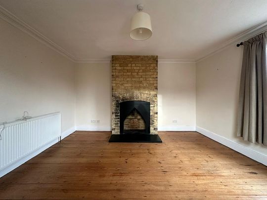 3 bedroom end of terrace house to rent - Photo 1