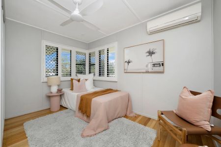 Beautifully Updated Home with Modern Comforts - Photo 4