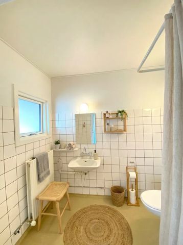 Lys 2-værelses lejlighed med altan i Aalborgs centrum - Foto 3