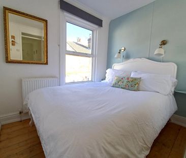 3 bedroom terraced house to rent - Photo 4