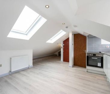 Studio Flat, Croydon Road, SE20 - Photo 4