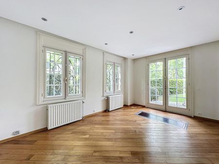 Saturne: Sublime villa with large garden + garage - Photo 3