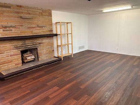 For Lease - 4130 Lawrence Avenue, Toronto, Ontario - Photo 5