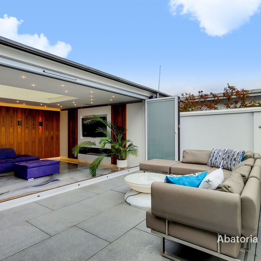 Star Place, St Katharine Docks, E1W - Photo 1