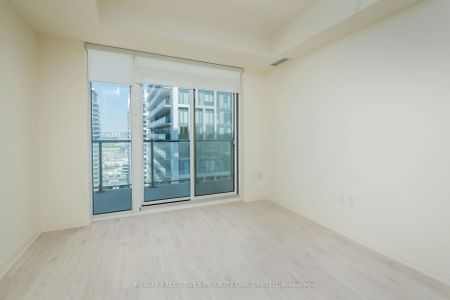 8960 Jane Street #2018 - Photo 2