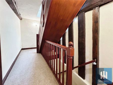 Westgate, Almondbury, Huddersfield, HD5 - Photo 2