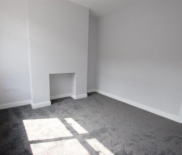 4 bedroom terraced house to rent - Photo 1
