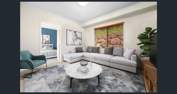 6 Tuggeranong Avenue - Photo 1