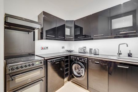 2 bedroom flat to rent - Photo 3