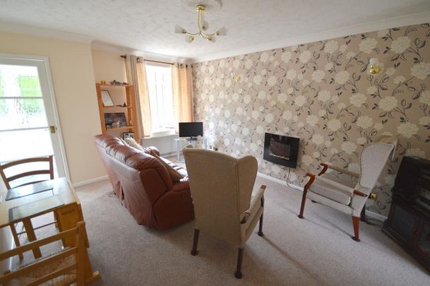 2 bedroom terraced house to rent - Photo 1