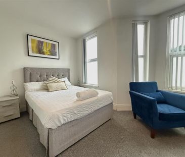 1 bedroom in a house share to rent - Photo 6