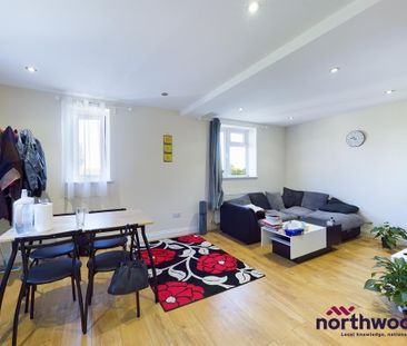 1 bedroom flat to rent - Photo 2