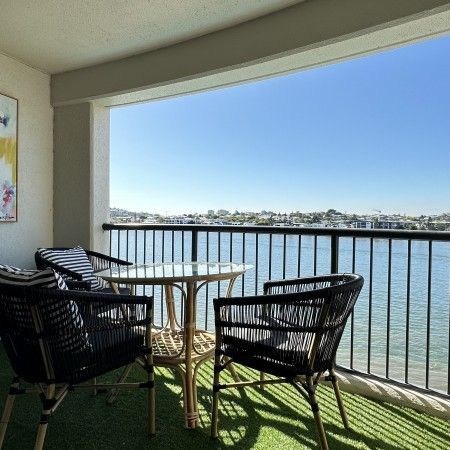 River Front - Teneriffe - One Bedroom Apartment - Photo 1