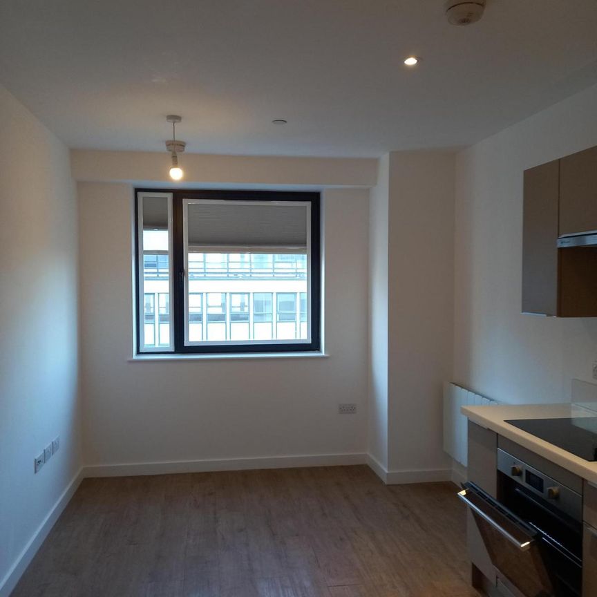 29 Victoria Avenue, Southend On Sea, Essex, SS2 - Photo 1