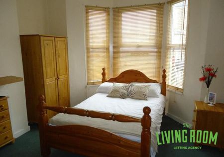 4 bedroom house to rent - Photo 2